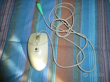 Mouse Logitech con filo