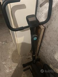 Cyclette decathlon essential