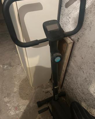 Cyclette decathlon essential