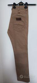 Pantalone Marrone Wrangler Arizona Stretch TG W33