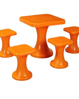 Set di Tavolini Anni 70 in Materiale Plastico