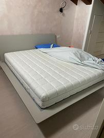 LETTO MATRIMONIALE COMPLETO DI MATERASSO