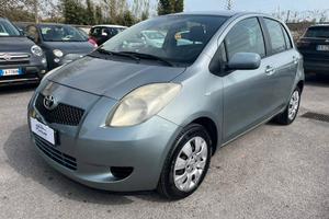 Toyota Yaris 1.0 Sol 5p