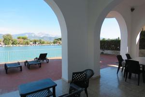 Sul fiume con posto barca fino a 9 posti letto