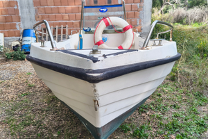 Barca open in vetroresina motoscafo