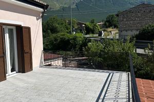 Casa indipendente alle pendici del Gran Sasso