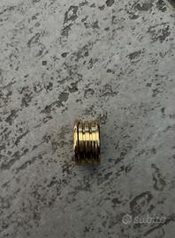 Anello dorato donna