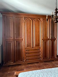 Armadio spazioso per camera matrimoniale