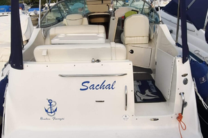 Barca bayliner cierra 24