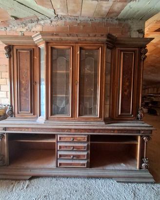 Mobile antico in legno- sala da pranzo