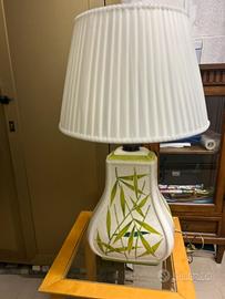 lampada da tavolo oppure credenza