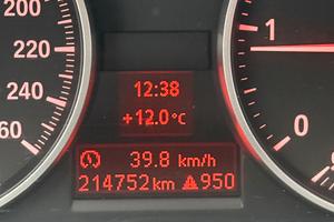 bmw 320d anno 2005 di colpre grigio