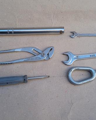 KIT attrezzi emergenza Originali BMW Serie 3 E36