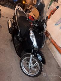 Honda sh 300 abs 2020