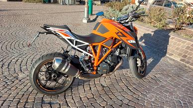 ktm superduke 1290 R