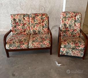 Salotto in Legno e Tessuto Floreale Vintage