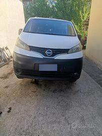 NISSAN NV200