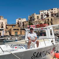 Barca(natante)usata per il noleggio dotata di tutt