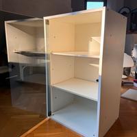 Vetrinetta bianca con ripiani regolabili