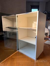 Vetrinetta bianca con ripiani regolabili