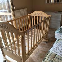 culla in legno massiccio 