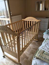 culla in legno massiccio 