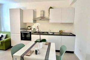 Bivano con cortile privato