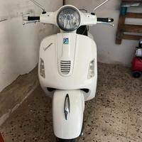 Piaggio Vespa 300 GTS - 2008