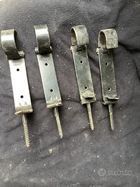 Ferma persiane nero verniciato con vite marca omad