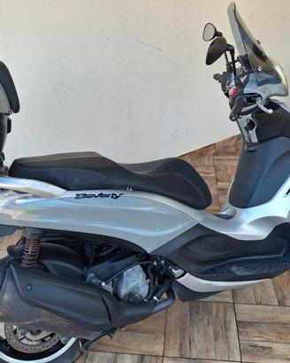 Beverly 350 Tourer abs/ asr