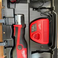 Milwaukee M12 pressatrice