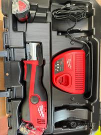 Milwaukee M12 pressatrice