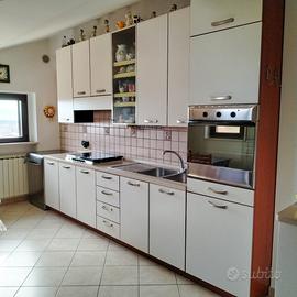 Cucina completa 3.90 con lavastoviglia Candy