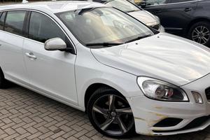 Volvo V60 D3 R-design Kinetic