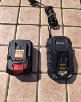 Batteria + Caricabatterie Parkside 4ah 20v
