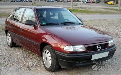 Parabrezza Opel Astra F dal 1991 al 1998