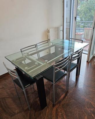 Tavolo da pranzo in vetro allungabile con 6 sedie