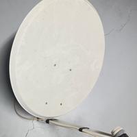 Parabola satellitare 80cm con motore 