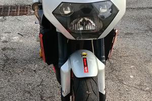 Aprilia tuono 1000r
