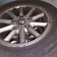 Cerchi in lega BMW con gomme 205/60r15