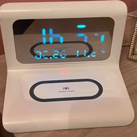 Sveglia con caricatore wireless