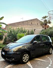 Renault Scenic Scénic X-Mod 1.5 dCi 105CV Confort