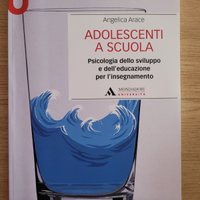 Adolescenti a scuola