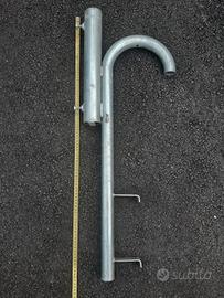 palo tubo antenna curvo