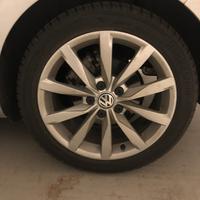 Cerchi originali volkswagen golf 7 gomme invernali