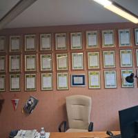 Blocco di 40 cornici in legno da falegnameria