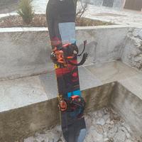 Snowboard Rossignol con gli attachi Taipan wide 58