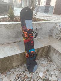 Snowboard Rossignol con gli attachi Taipan wide 58