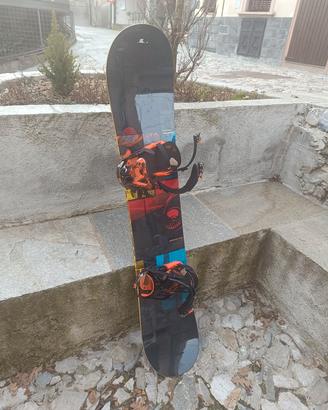 Snowboard Rossignol con gli attachi Taipan wide 58