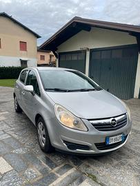 Opel corsa 1.4 5p